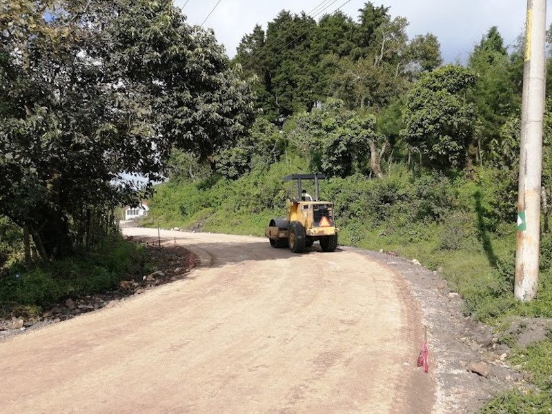 Mejoramiento de Calles y Construcción de Carreteras