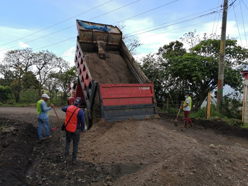 Mejoramiento de Calles y Construcción de Carreteras