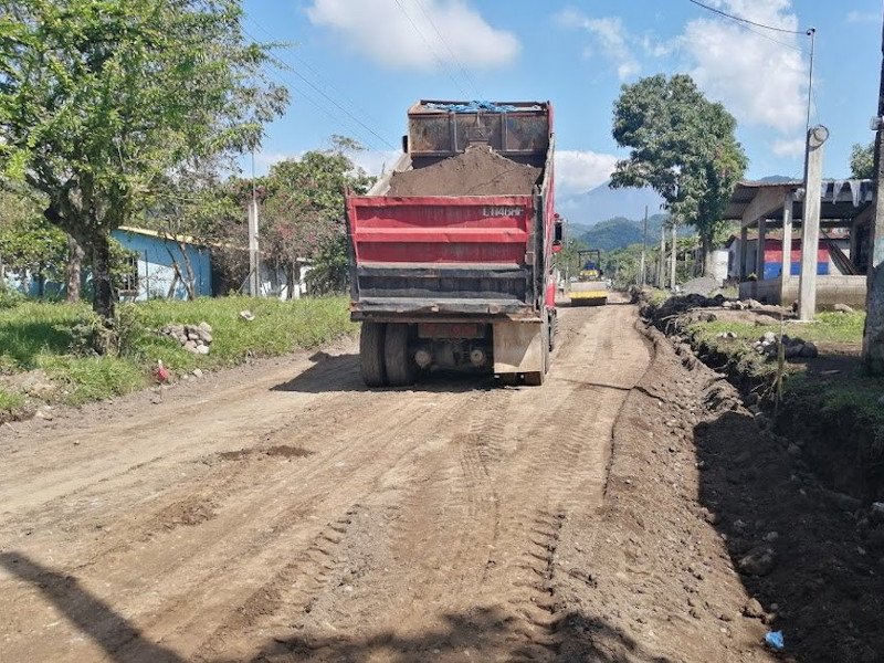 Mejoramiento de Calles y Construcción de Carreteras